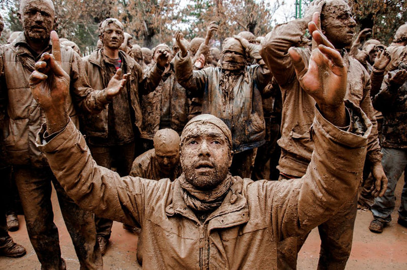 10幅世界级摄影大赛获奖作品,让你对自然、社会和人生有所感悟--置顶表情